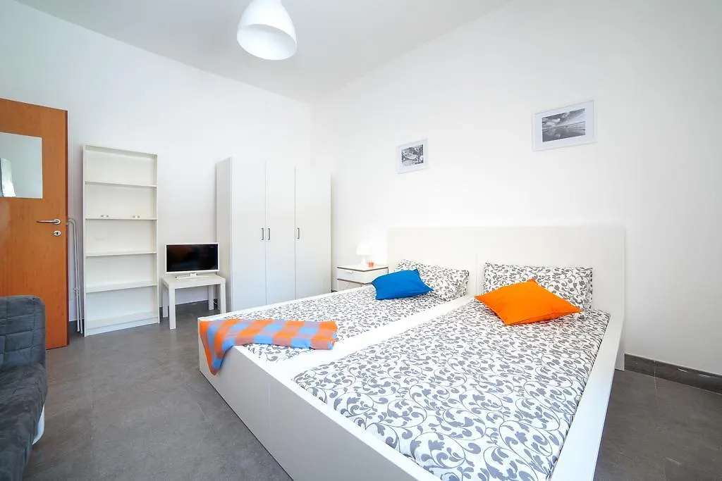Ponte Tiberio Apartment Rimini Italie